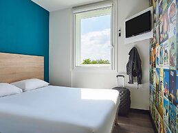 hotelF1 Roissy CDG