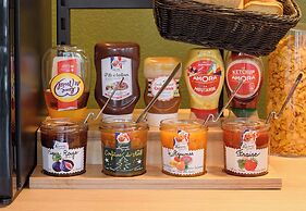 B&B HOTEL Toulouse Cité de l'Espace Hurel