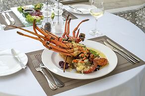 Taumeasina Island Resort