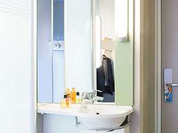 ibis budget Zurich Airport