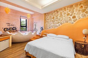 Kenting Fairyland & Farm Guest House