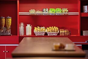 hotelF1 Paris Saint-Ouen - Marché aux Puces