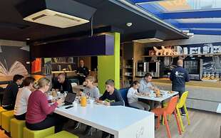 Premiere Classe Lyon Nord - Dardilly