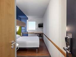 B&B HOTEL Düsseldorf-Lintorf