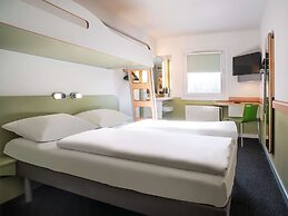 B&B HOTEL Rostock-Broderstorf
