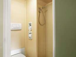 B&B HOTEL Rostock-Broderstorf