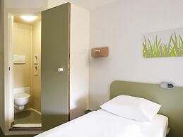 B&B HOTEL Rostock-Broderstorf