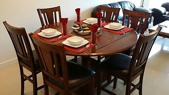 La Isla Condominiums by Cheap Getaway