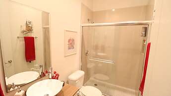 La Isla Condominiums by Cheap Getaway