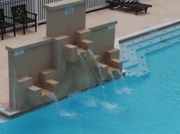 La Isla Condominiums by Cheap Getaway