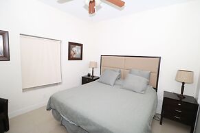 La Isla Condominiums by Cheap Getaway