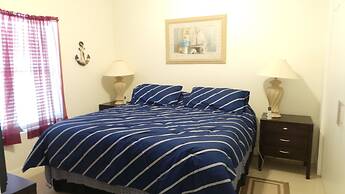 La Isla Condominiums by Cheap Getaway