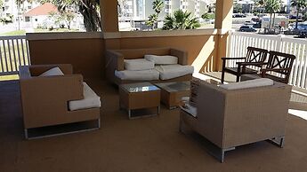 La Isla Condominiums by Cheap Getaway