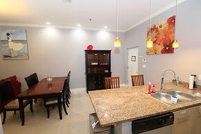 La Isla Condominiums by Cheap Getaway