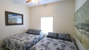 La Isla Condominiums by Cheap Getaway