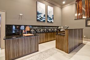 Chateau Nova Yellowknife