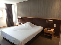 Hotel Ritz Capital