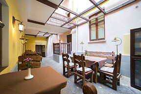 Optima Collection Medievale Lviv
