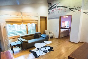 Hanso Presidential Suite Hanok Hotel