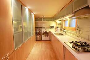 Hanso Presidential Suite Hanok Hotel