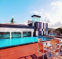 Clover Suites Royal Lake Yangon