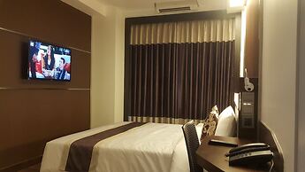 Clover Suites Royal Lake Yangon
