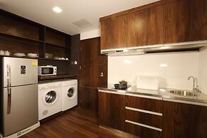 Clover Suites Royal Lake Yangon