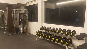 Clover Suites Royal Lake Yangon