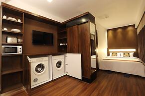 Clover Suites Royal Lake Yangon