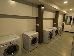 Clover Suites Royal Lake Yangon