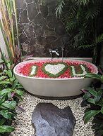 Anusara Luxury Villas - Adults Only