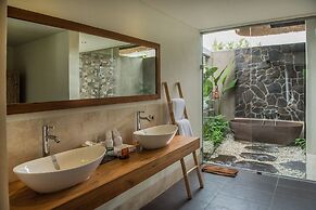 Anusara Luxury Villas - Adults Only