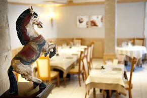 Hôtel restaurant Le Cheval Rouge