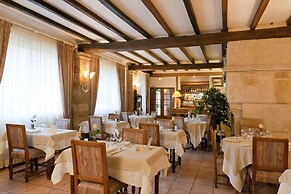 Hôtel restaurant Le Cheval Rouge