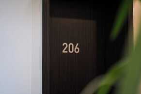 Bed and Breakfast Outlet Hotel