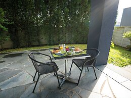 Bed and Breakfast Outlet Hotel