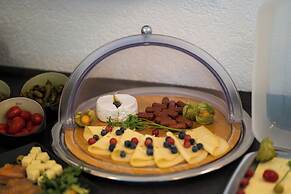 Bed and Breakfast Outlet Hotel