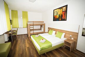 Bed and Breakfast Outlet Hotel
