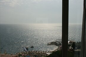 Bougainville Bay Hotel