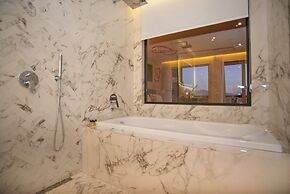 Bougainville Bay Hotel