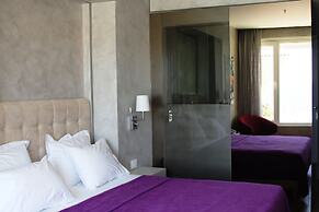 Bougainville Bay Hotel