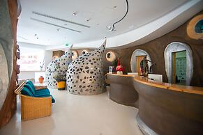 Bougainville Bay Hotel