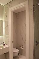 Bougainville Bay Hotel