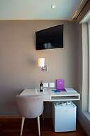 Bougainville Bay Hotel