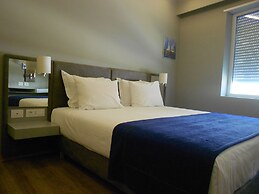 Bougainville Bay Hotel