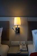 Bougainville Bay Hotel