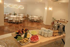 Bougainville Bay Hotel