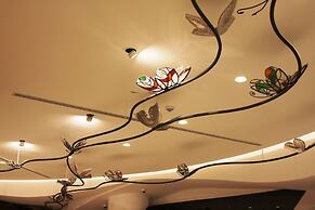 Bougainville Bay Hotel