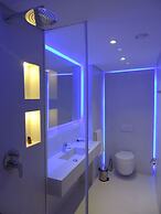 Bougainville Bay Hotel