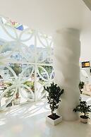 Bougainville Bay Hotel